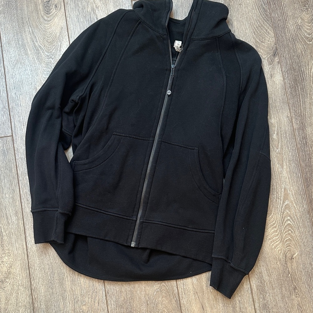 Lululemon Scuba Oversized Funnel-Neck Full
Zip Long